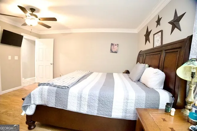 5566 Fisherman Ct — photo 6 of 36