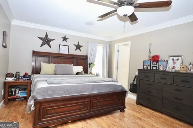 5566 Fisherman Ct — photo 5 of 36