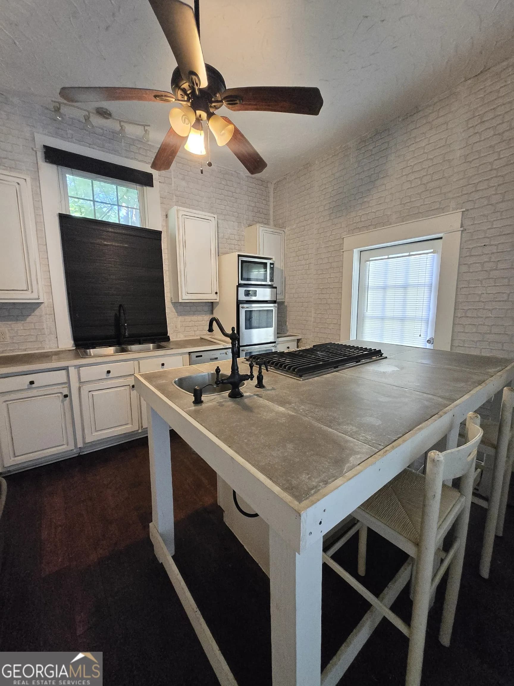 246 Newnan St — photo 12 of 38