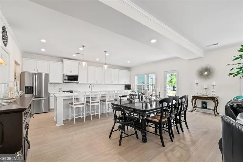 204 Mountain Ashe Ln — photo 12 of 31