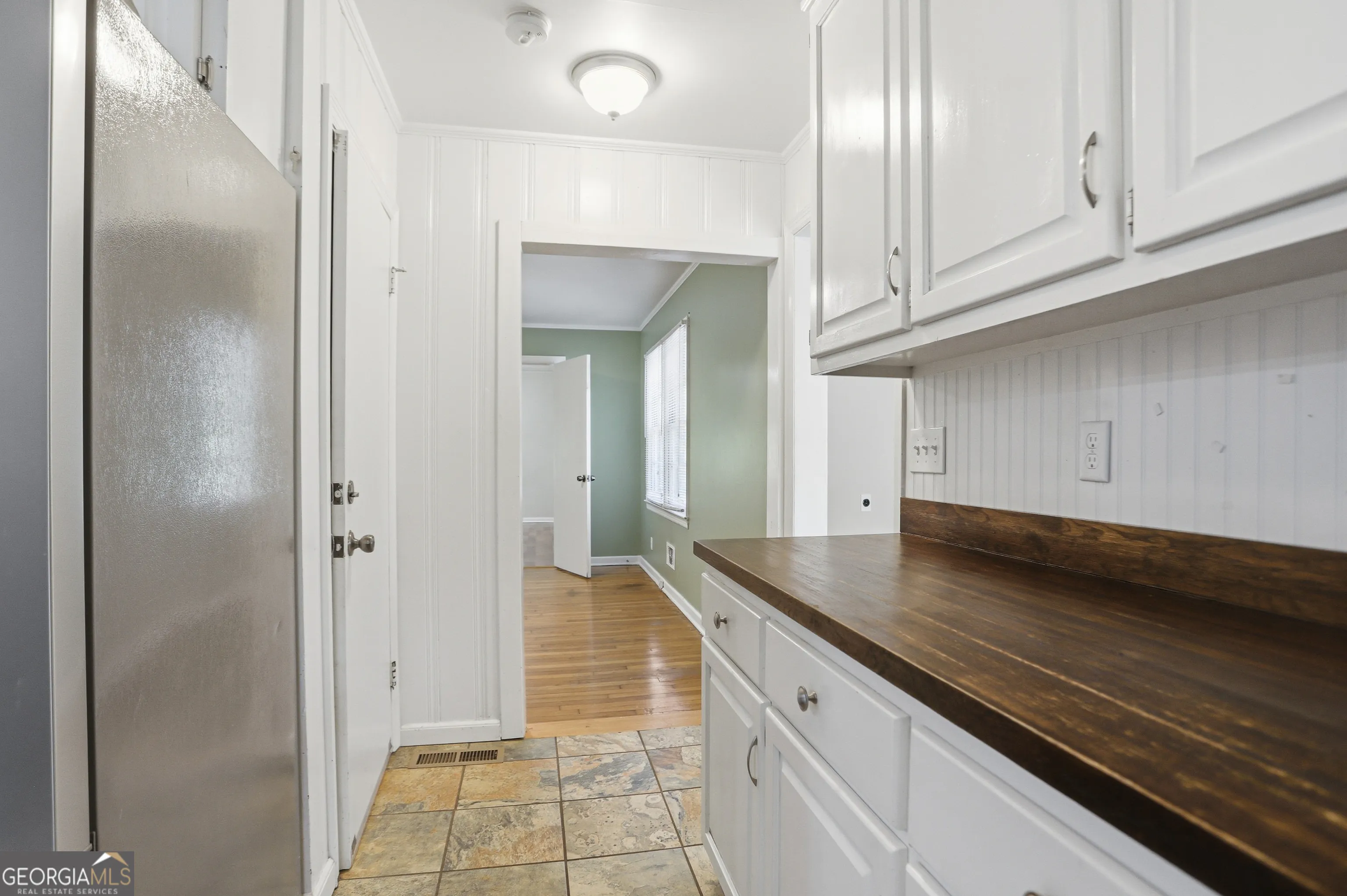 418 Church St — photo 3 of 36