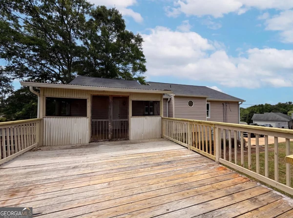 241 Daniel Rd — photo 17 of 26