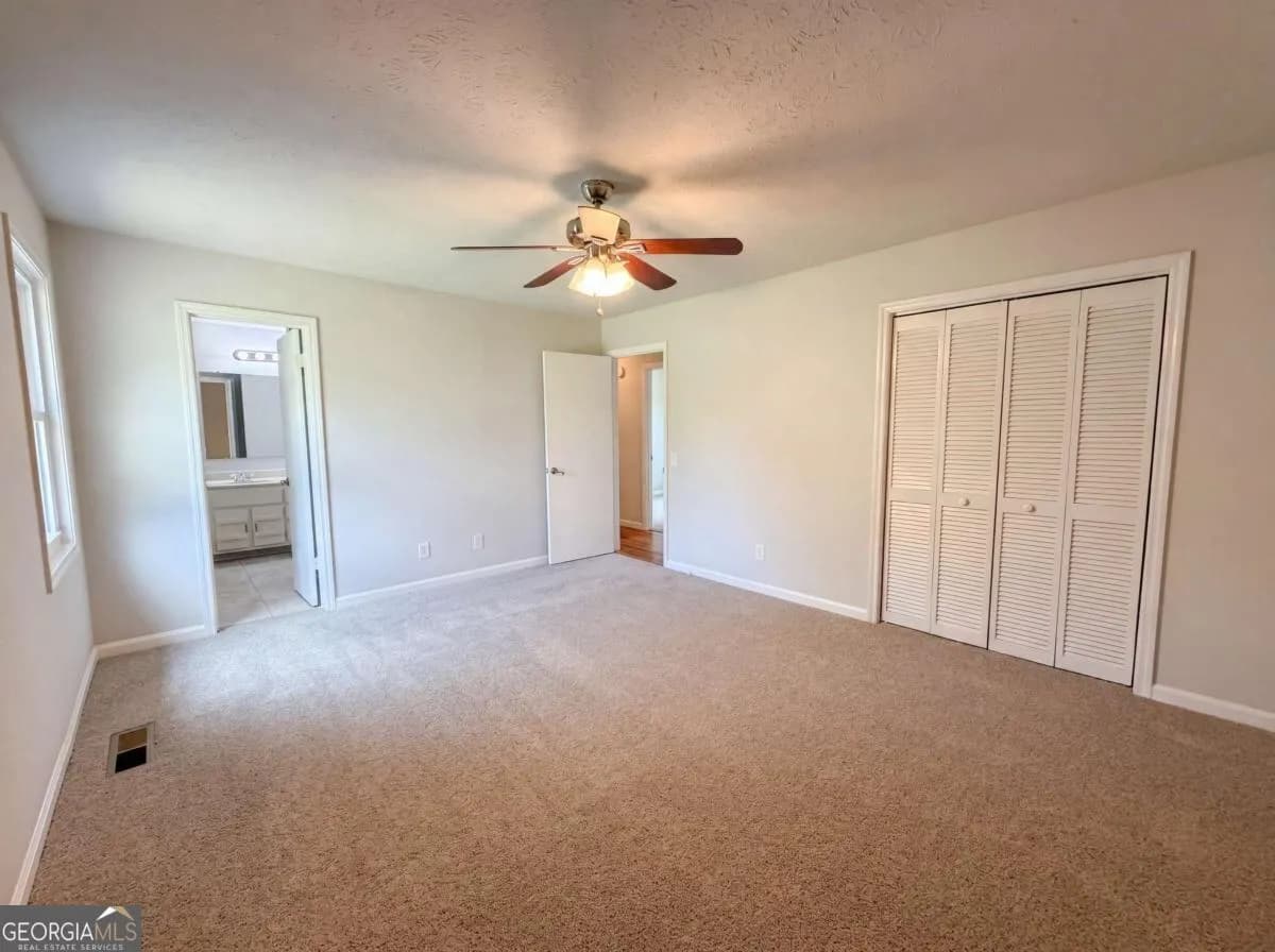 241 Daniel Rd — photo 3 of 26