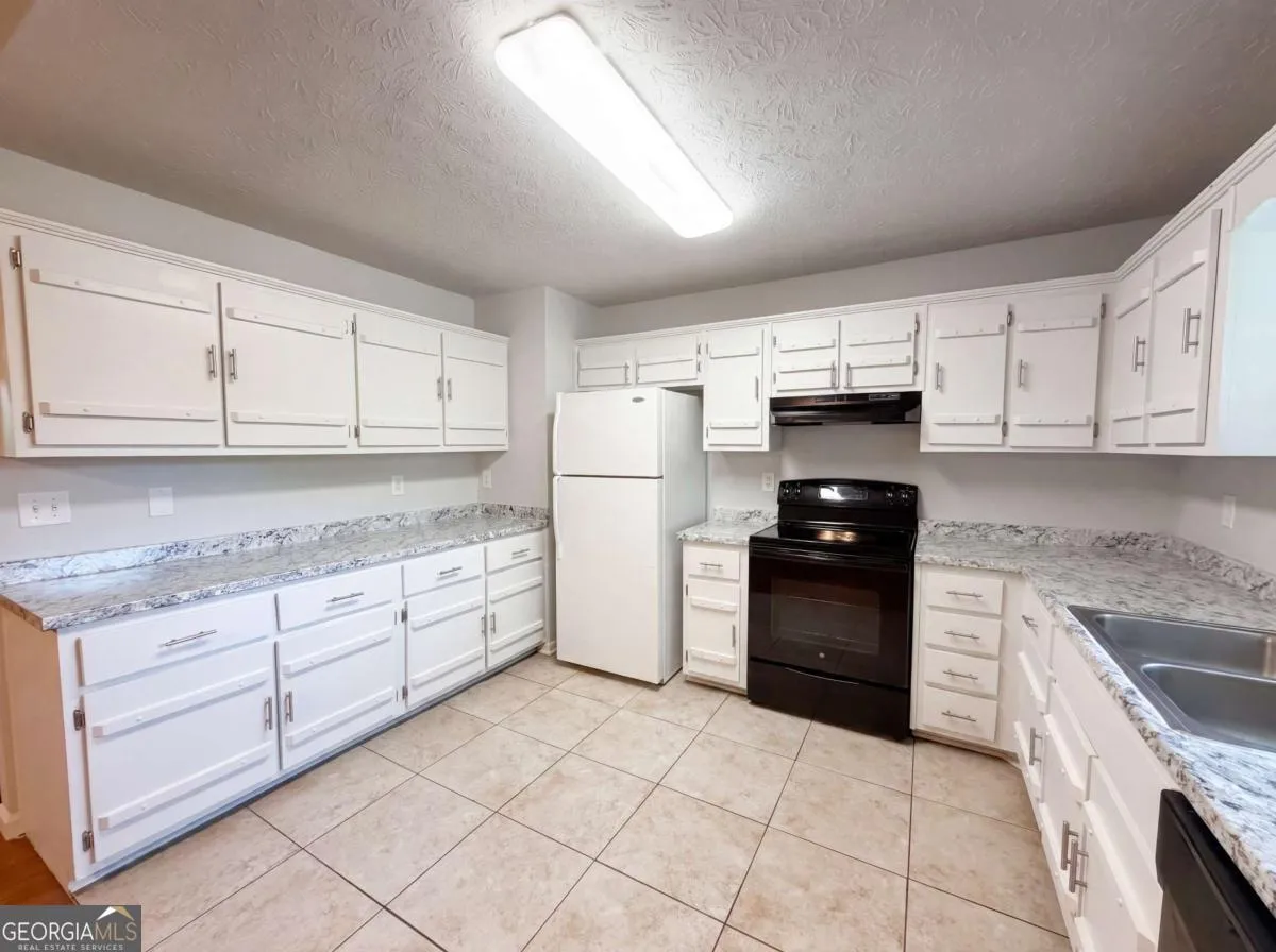 241 Daniel Rd — photo 25 of 26
