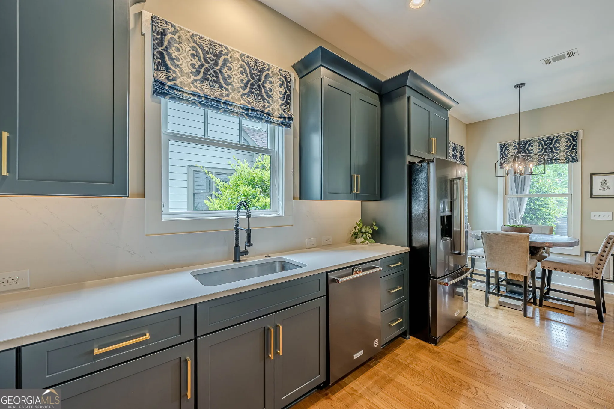 3276 Shakerley Park Ct — photo 5 of 38