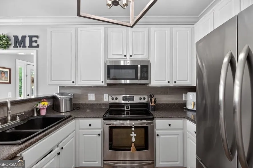 200 Meadow Lake Dr — photo 10 of 36