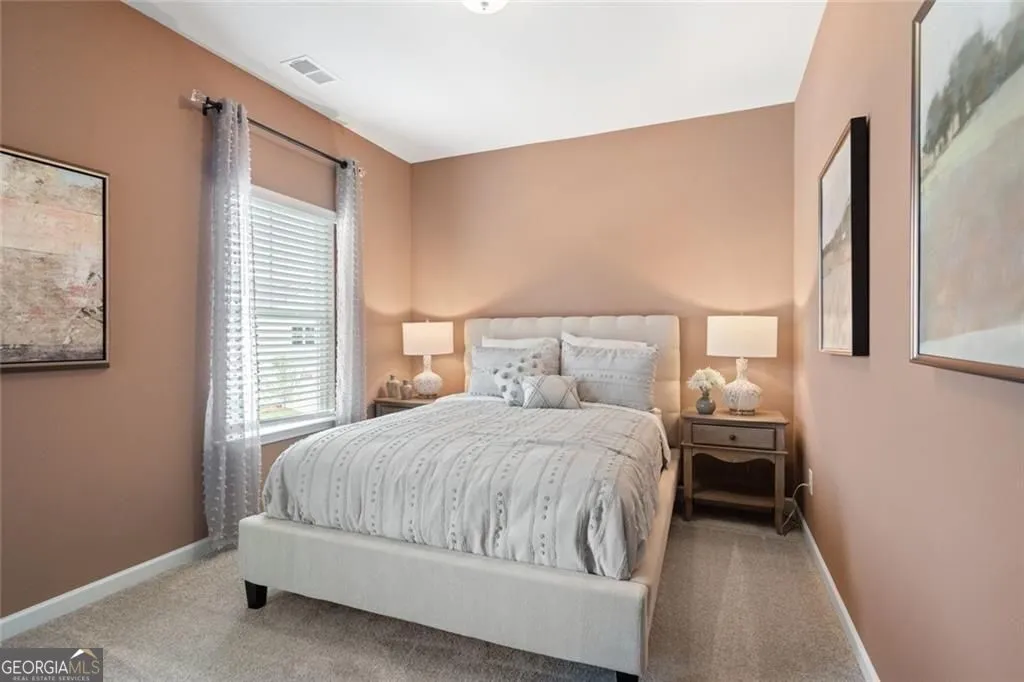701 Sinclair Ln — photo 23 of 46