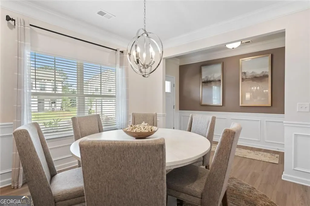 701 Sinclair Ln — photo 42 of 46