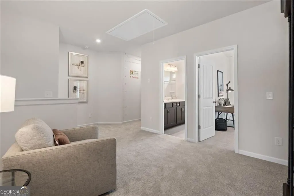 701 Sinclair Ln — photo 20 of 46