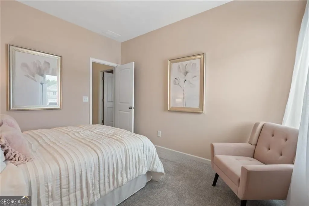 701 Sinclair Ln — photo 22 of 46