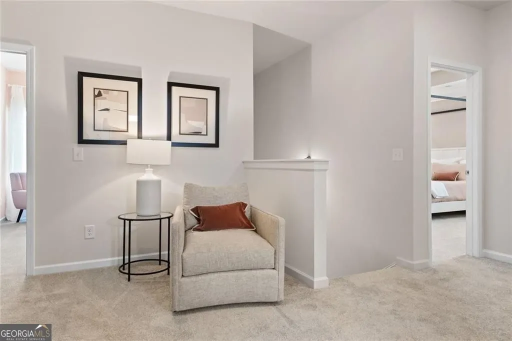 701 Sinclair Ln — photo 19 of 46