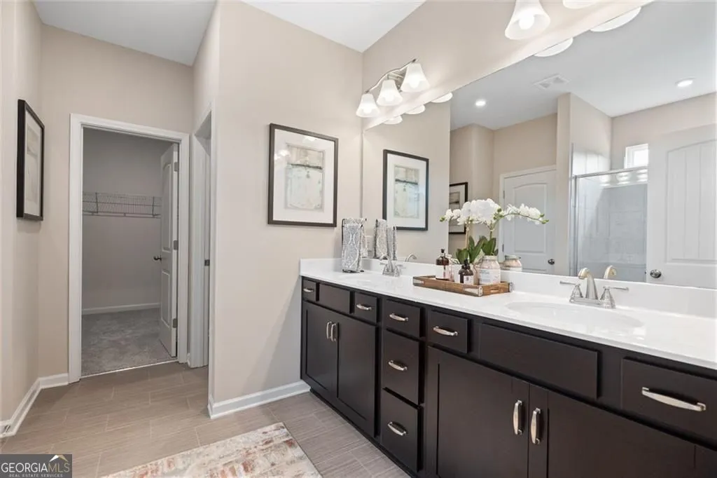 701 Sinclair Ln — photo 34 of 46