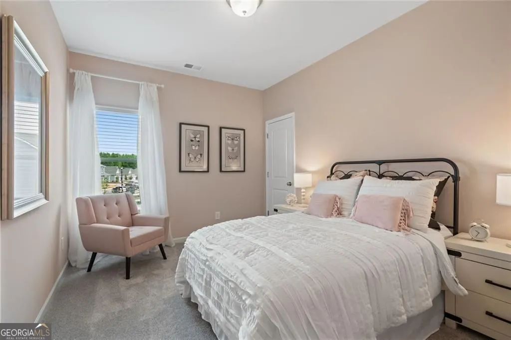701 Sinclair Ln — photo 21 of 46