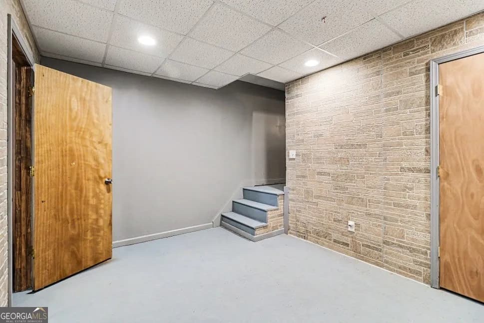 795 Woodruff Rd — photo 18 of 33