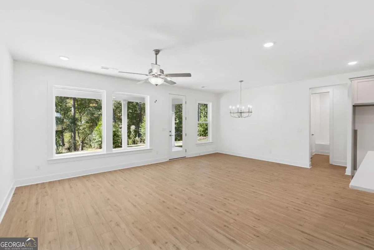 580 Barnfield Way — photo 5 of 18