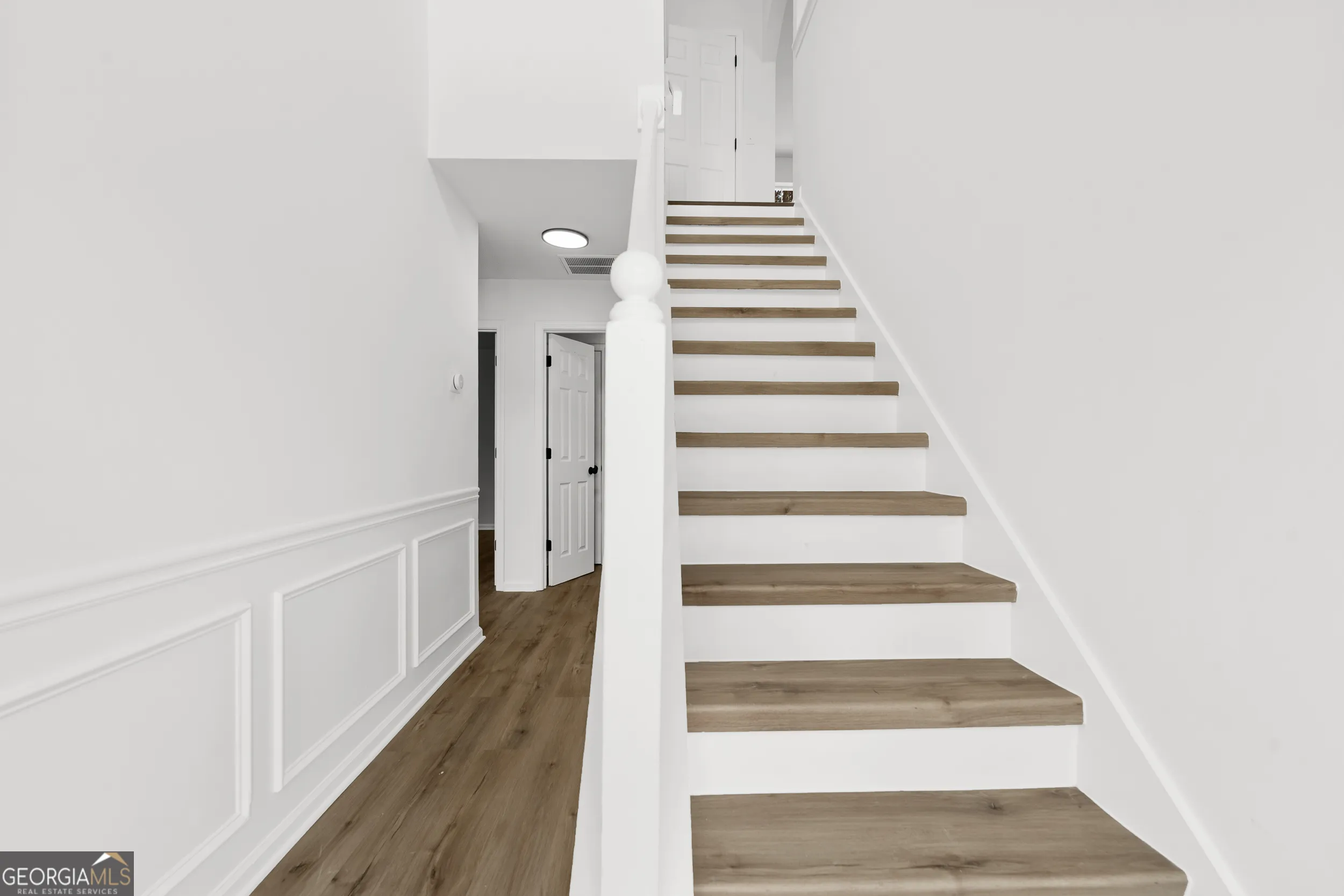 280 Baywood Xing — photo 3 of 45