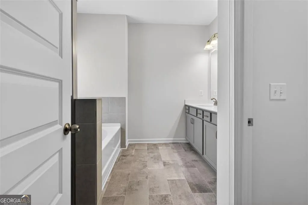 312 Caroline Pl — photo 15 of 28
