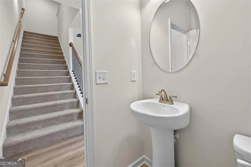 312 Caroline Pl — photo 5 of 28