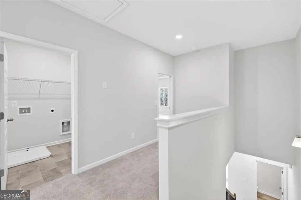 312 Caroline Pl — photo 6 of 28