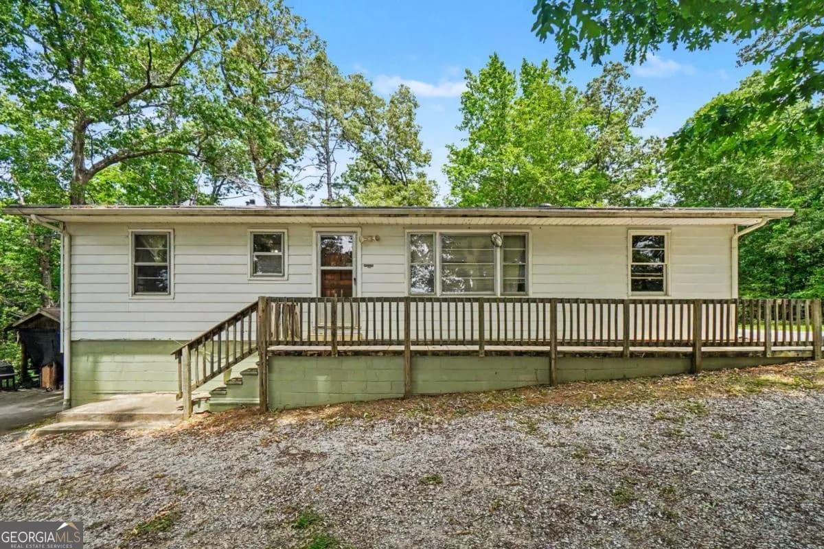 3944 Fairburn Rd, Douglasville