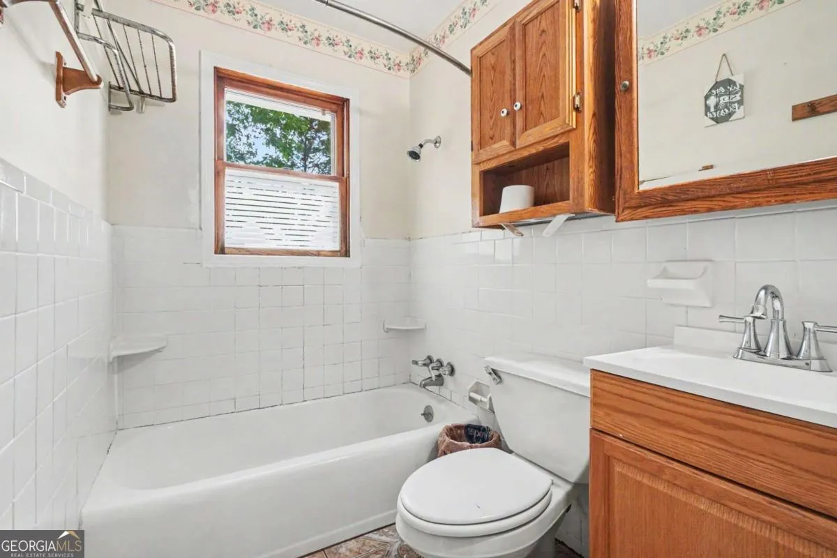 3944 Fairburn Rd — photo 5 of 21