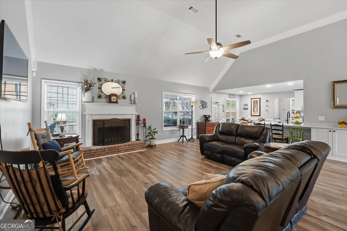 635 Shoals Trl — photo 24 of 34
