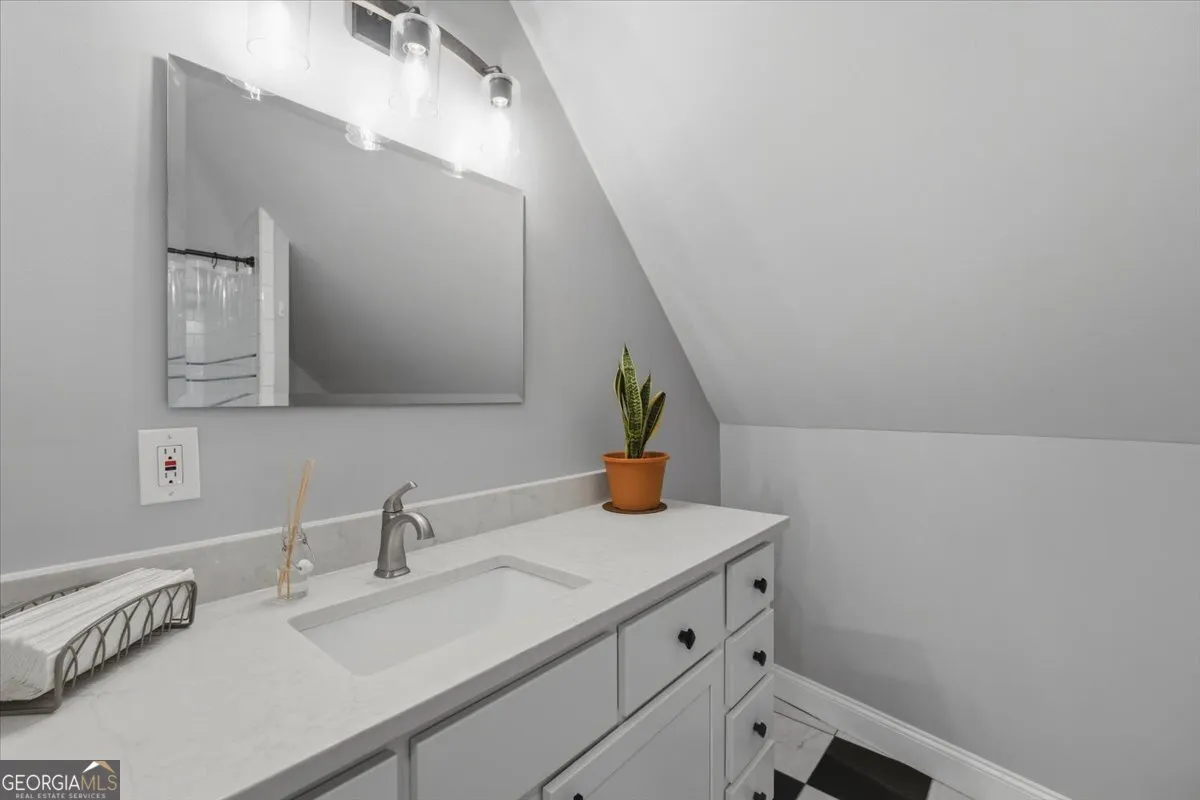 635 Shoals Trl — photo 7 of 34