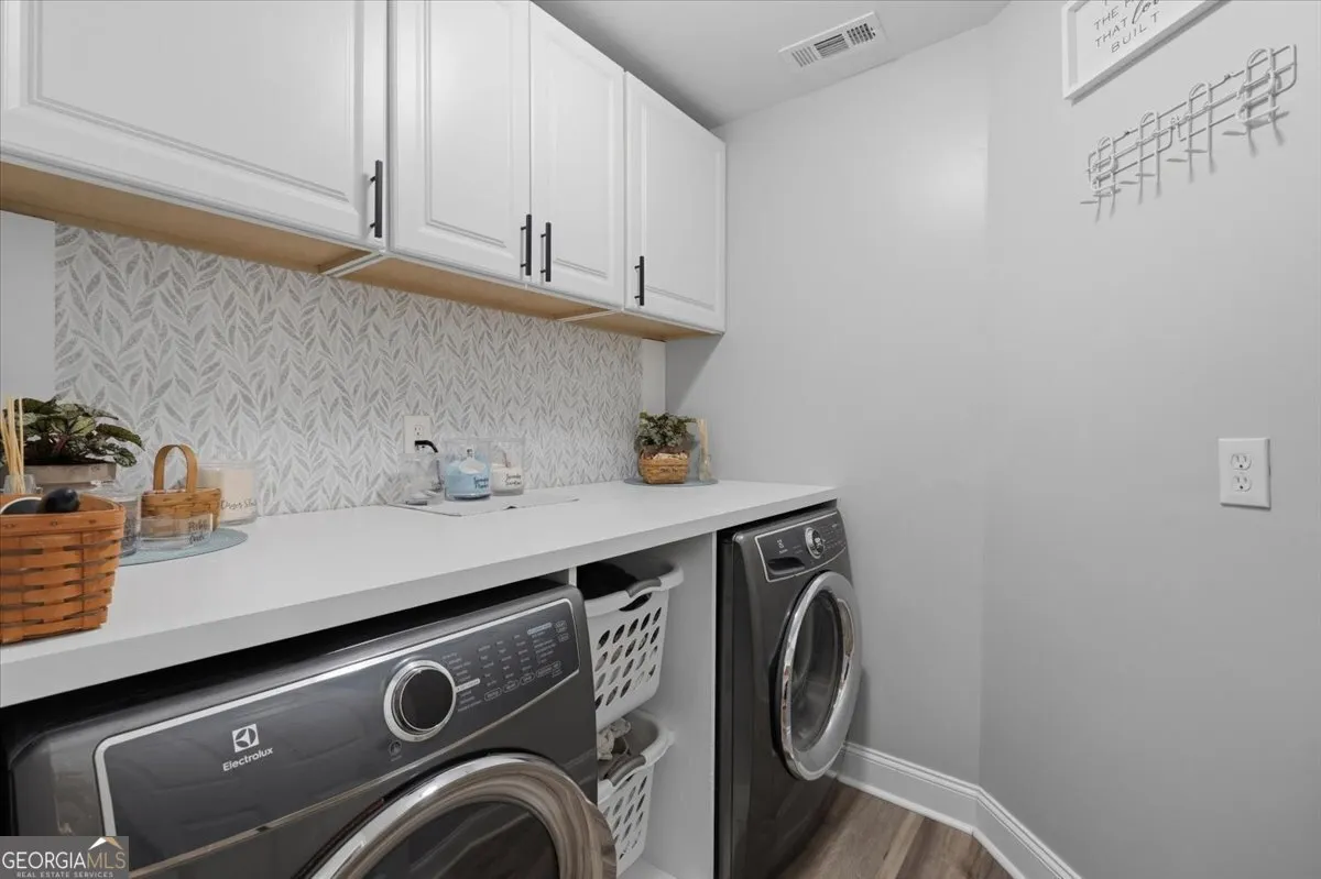 635 Shoals Trl — photo 8 of 34
