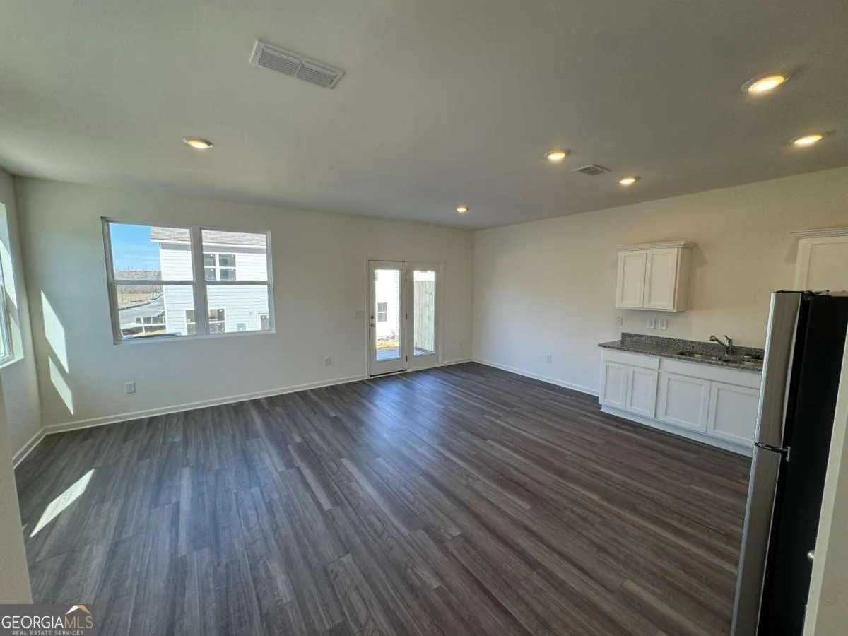 516 Robson Dr — photo 11 of 18