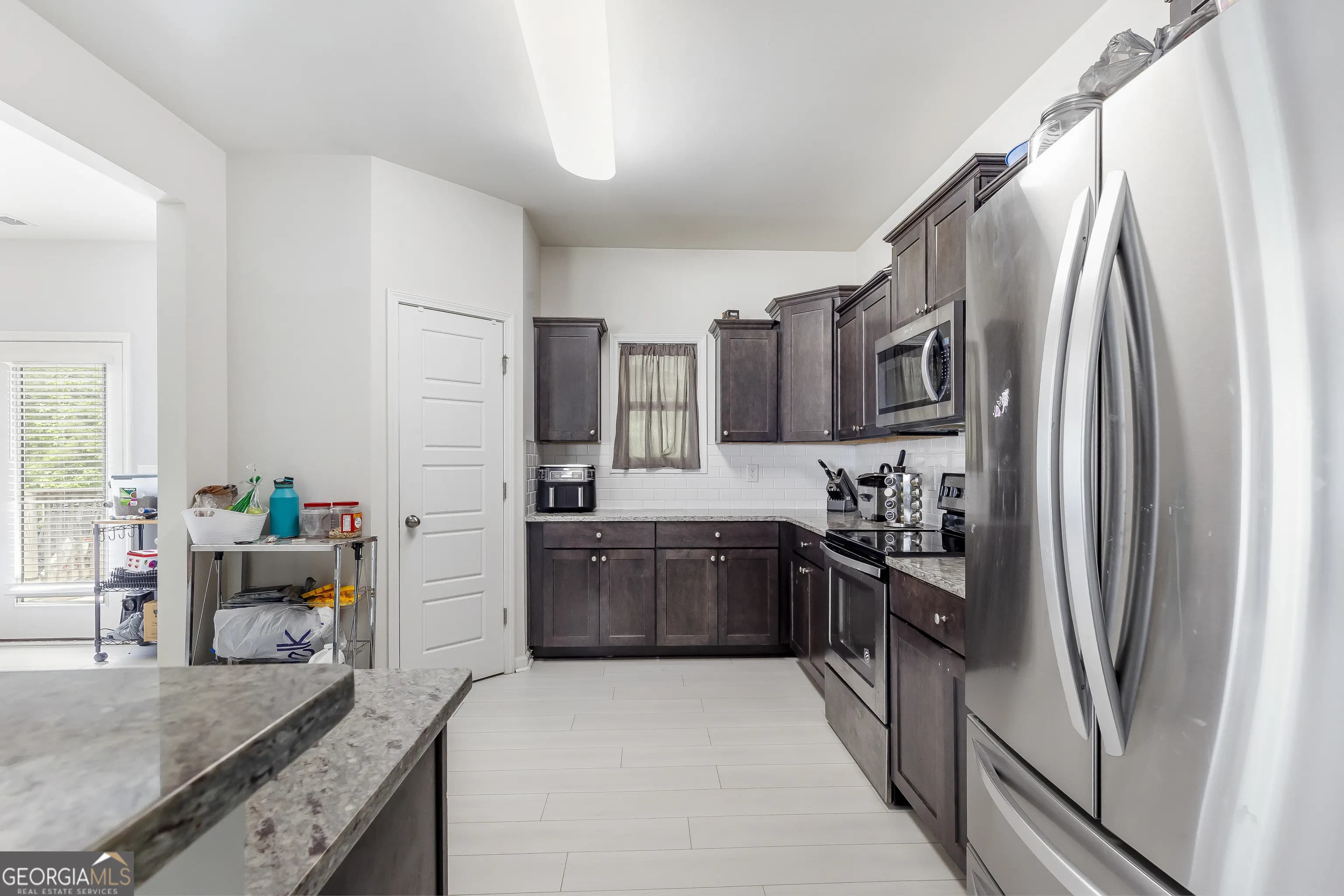 370 Springwater Way — photo 3 of 32