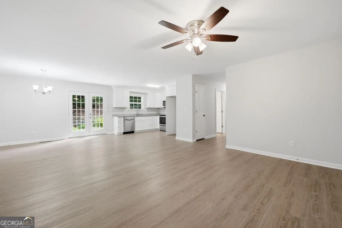195 Hillside Dr — photo 9 of 59