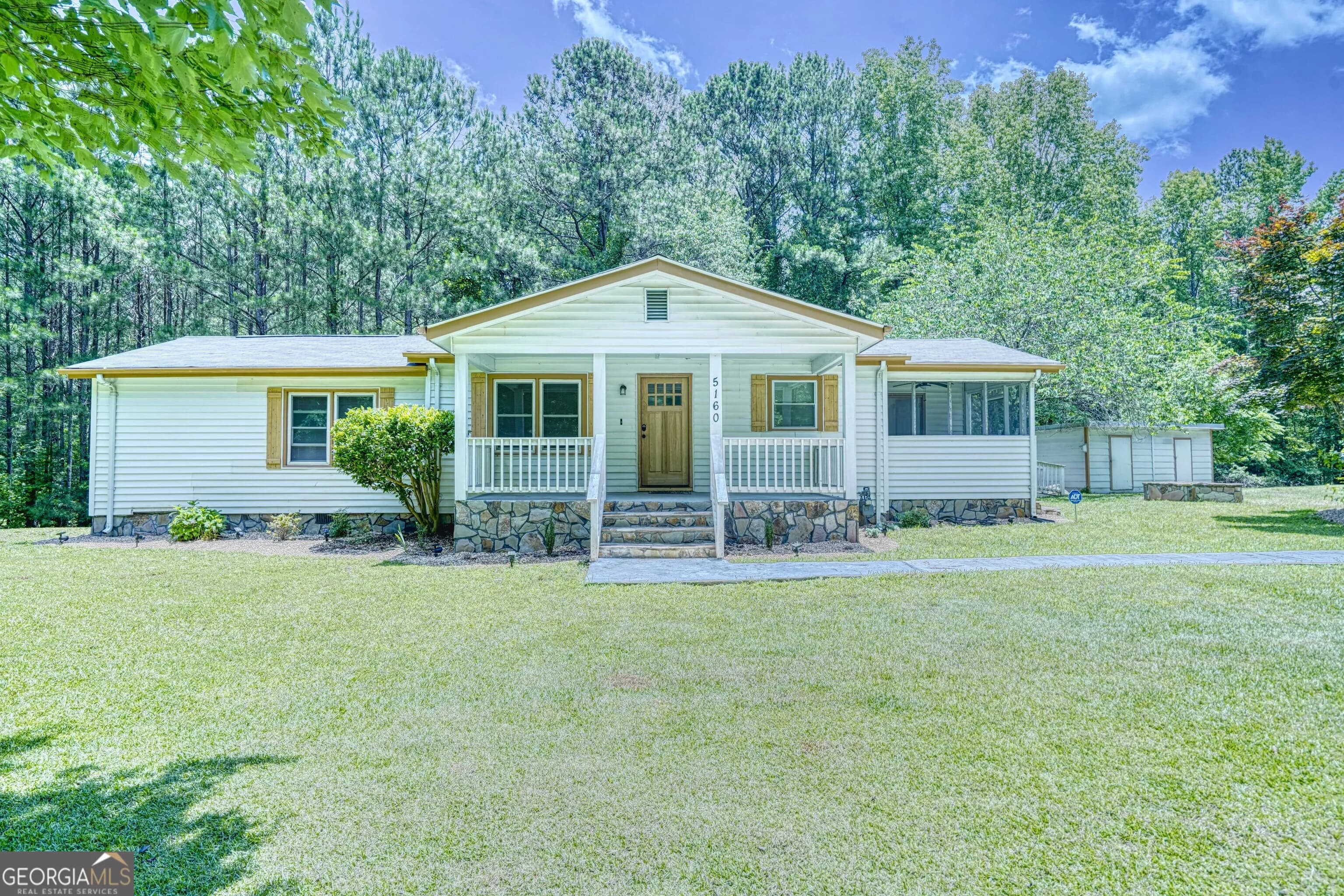 5160 Chapel Hill Rd — photo 4 of 14
