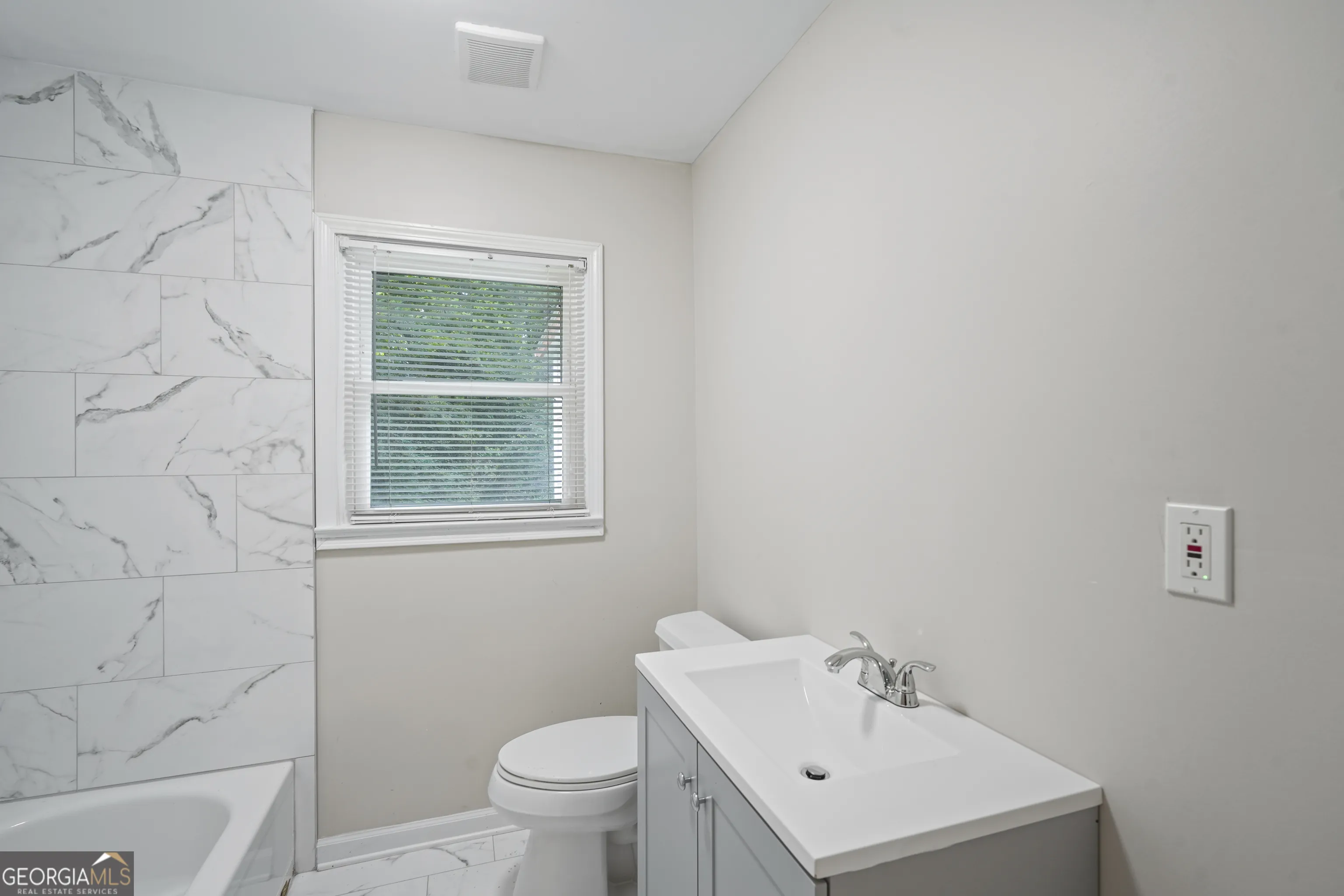 5160 Chapel Hill Rd — photo 11 of 14