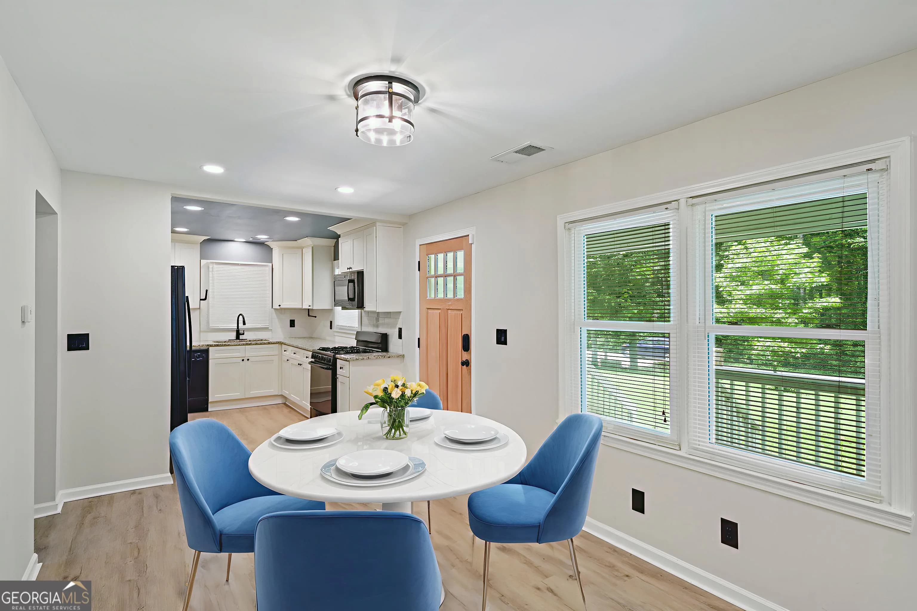 5160 Chapel Hill Rd — photo 7 of 14