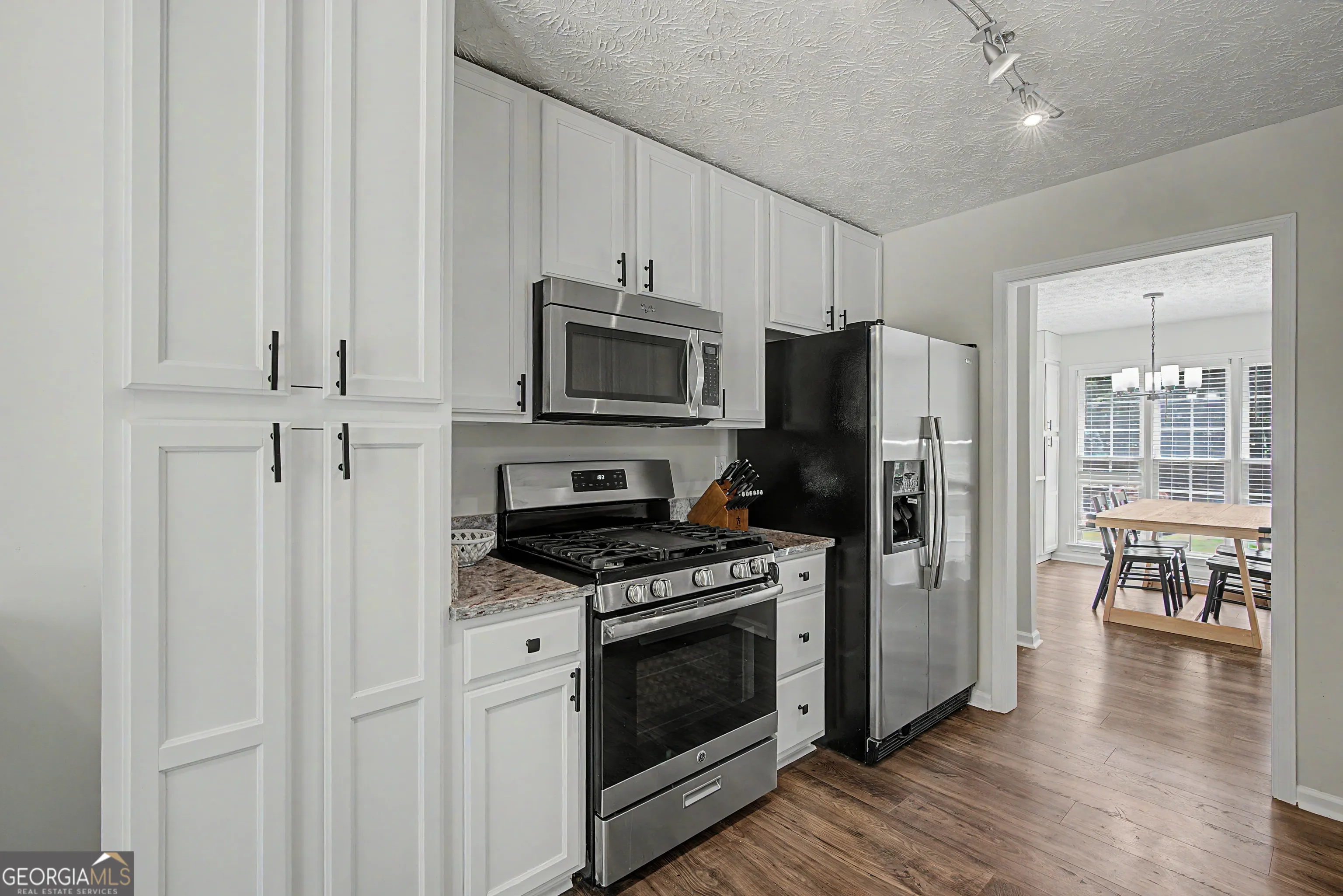 47 Elizabeth Ct — photo 24 of 31