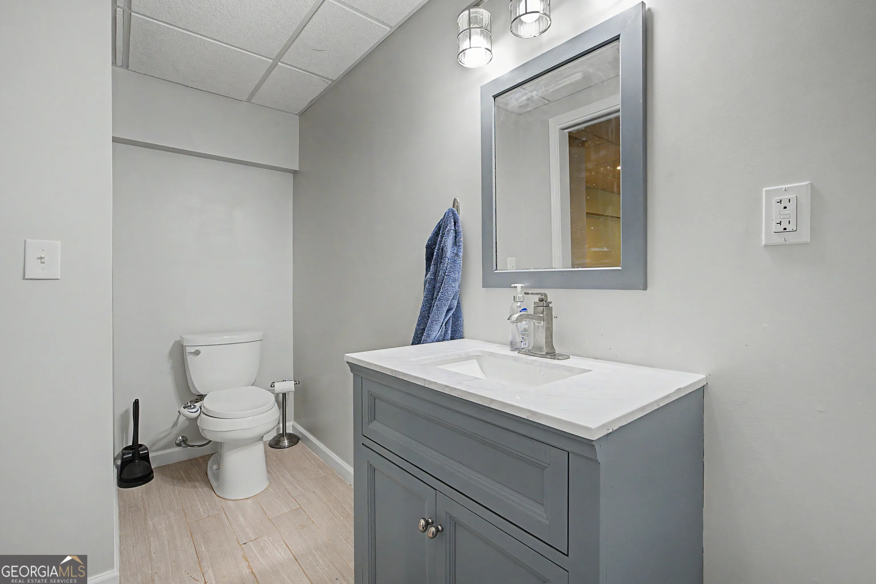 47 Elizabeth Ct — photo 17 of 31