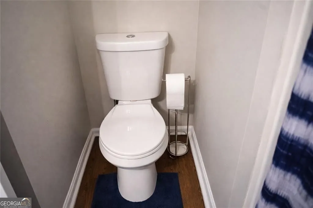 2922 Knoll View Pl — photo 4 of 16