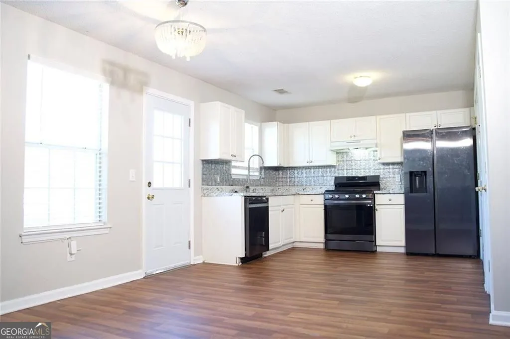 2922 Knoll View Pl — photo 13 of 16