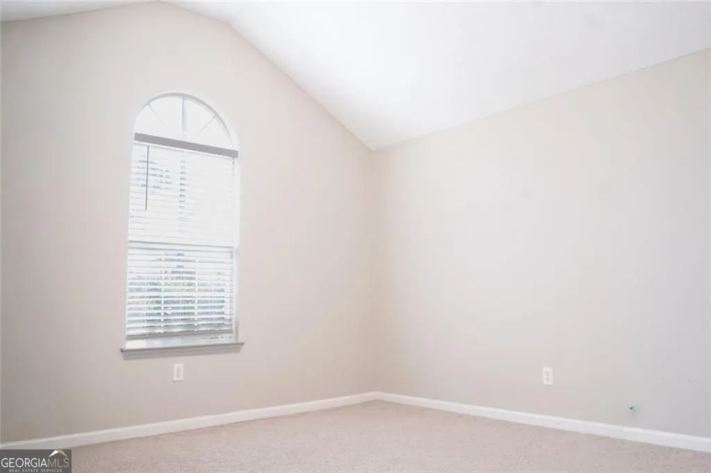 2922 Knoll View Pl — photo 5 of 16