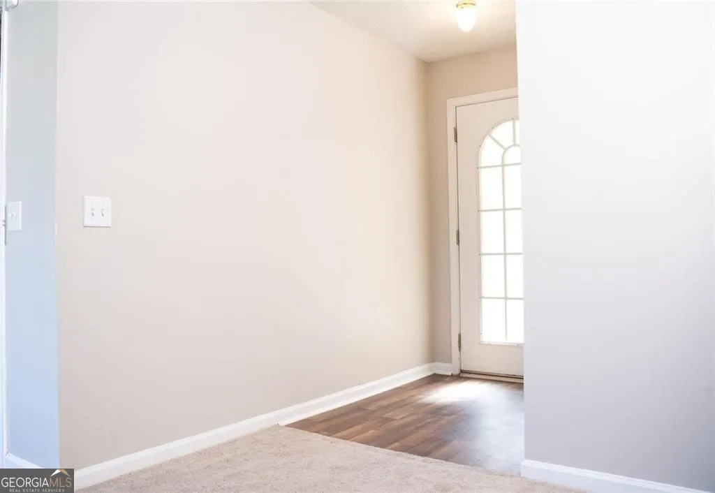 2922 Knoll View Pl — photo 9 of 16