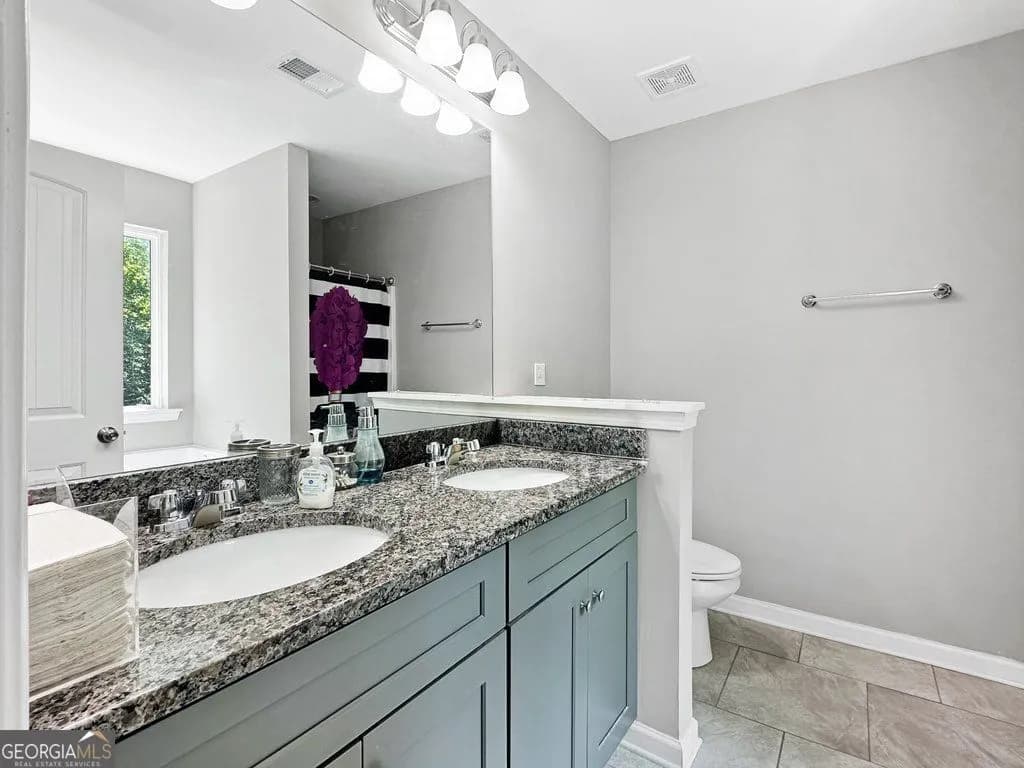 415 Fieldcrest Dr — photo 5 of 26