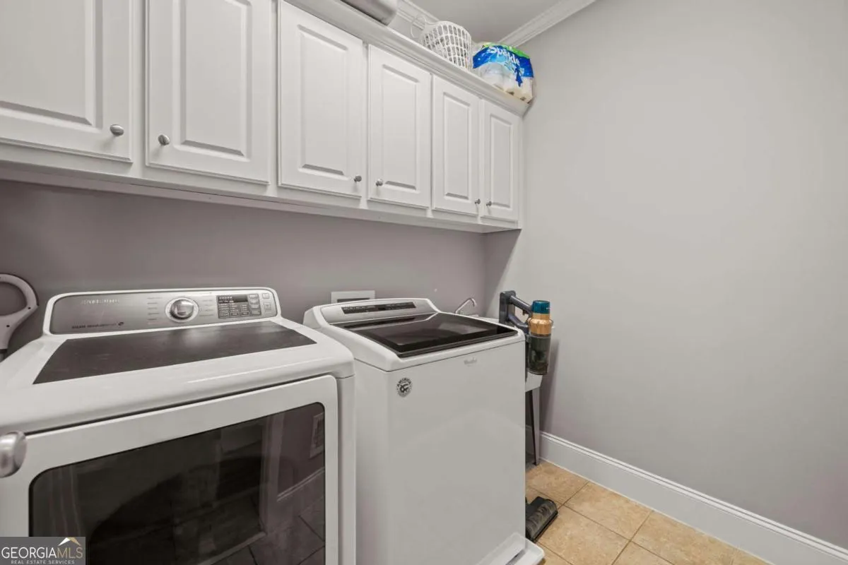 7461 Biltmore Ln — photo 9 of 55