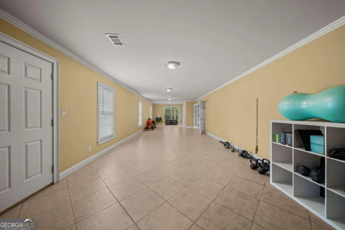 7461 Biltmore Ln — photo 38 of 55