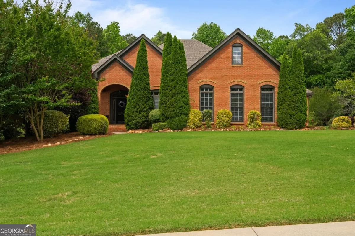 7461 Biltmore Ln — photo 35 of 55