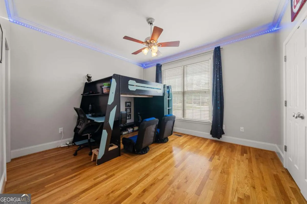 7461 Biltmore Ln — photo 14 of 55