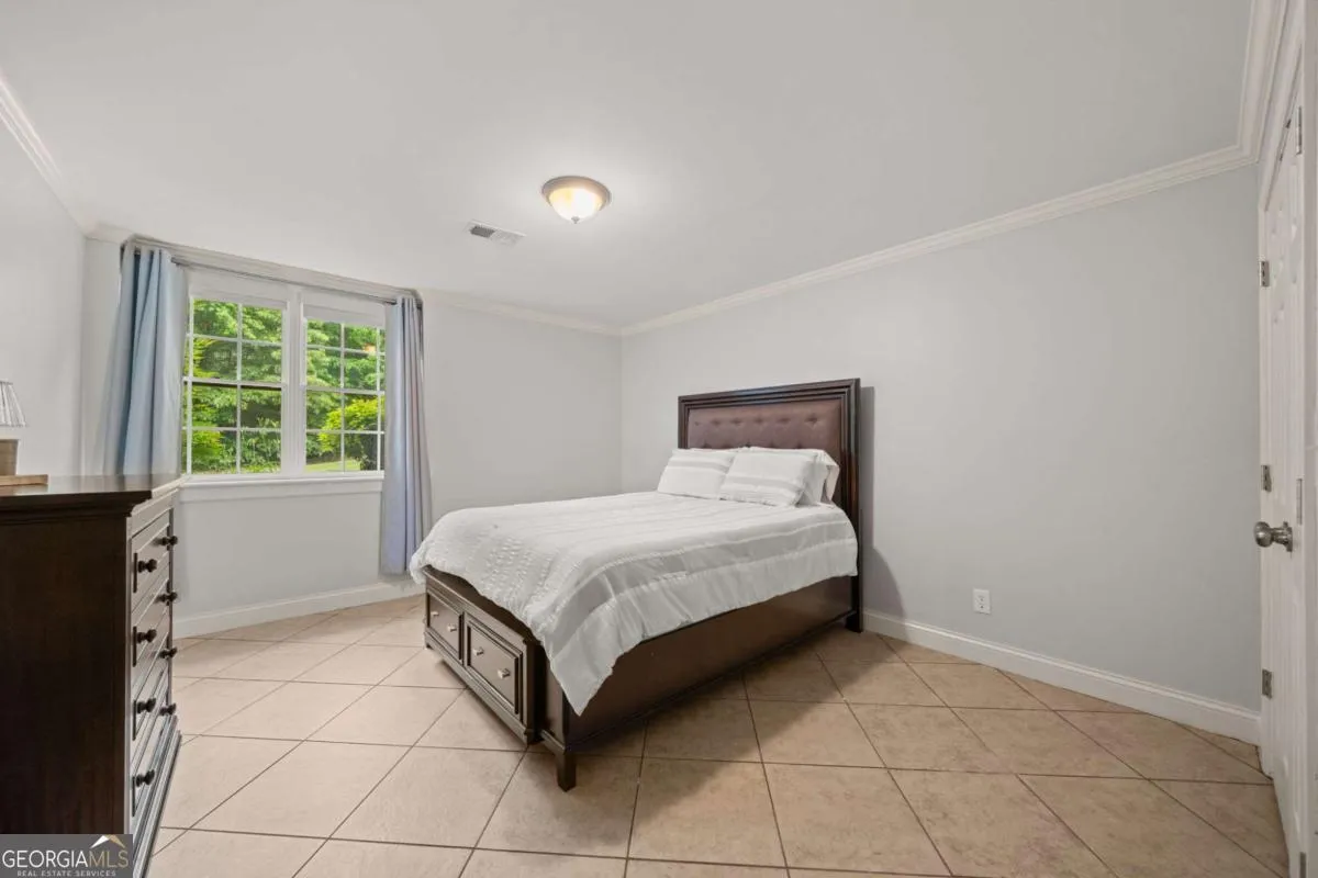 7461 Biltmore Ln — photo 30 of 55