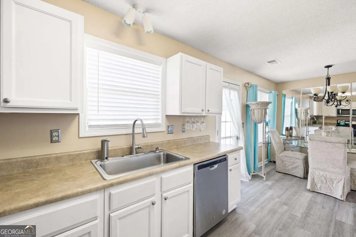 108 Greystone Way — photo 3 of 14