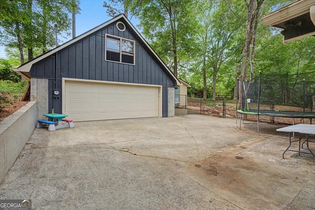 107 Lisa Ln — photo 39 of 63
