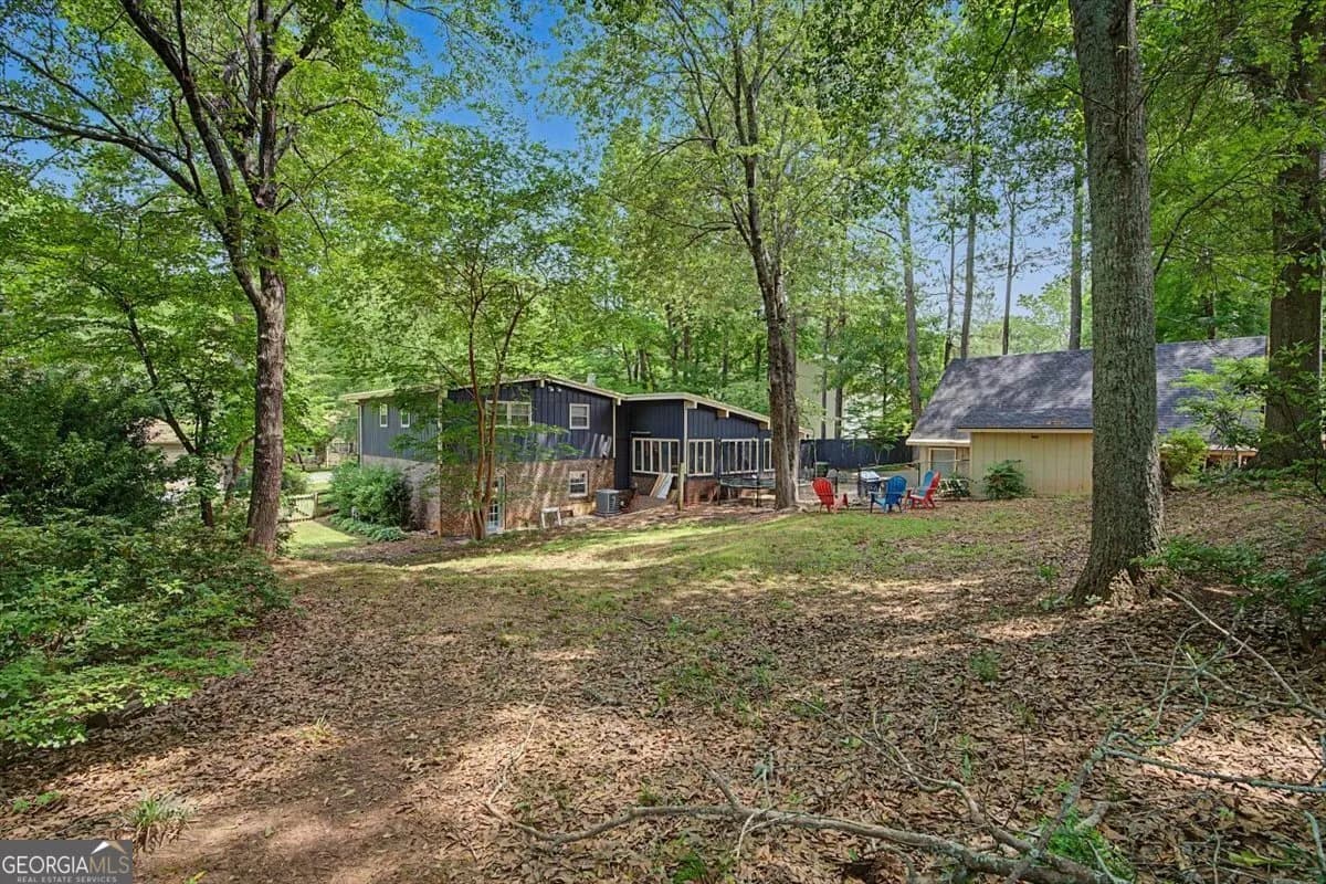 107 Lisa Ln — photo 48 of 63