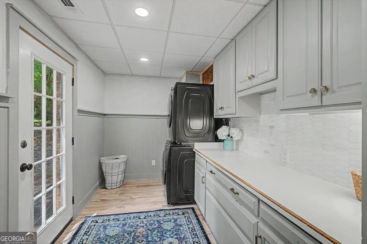 107 Lisa Ln — photo 27 of 63